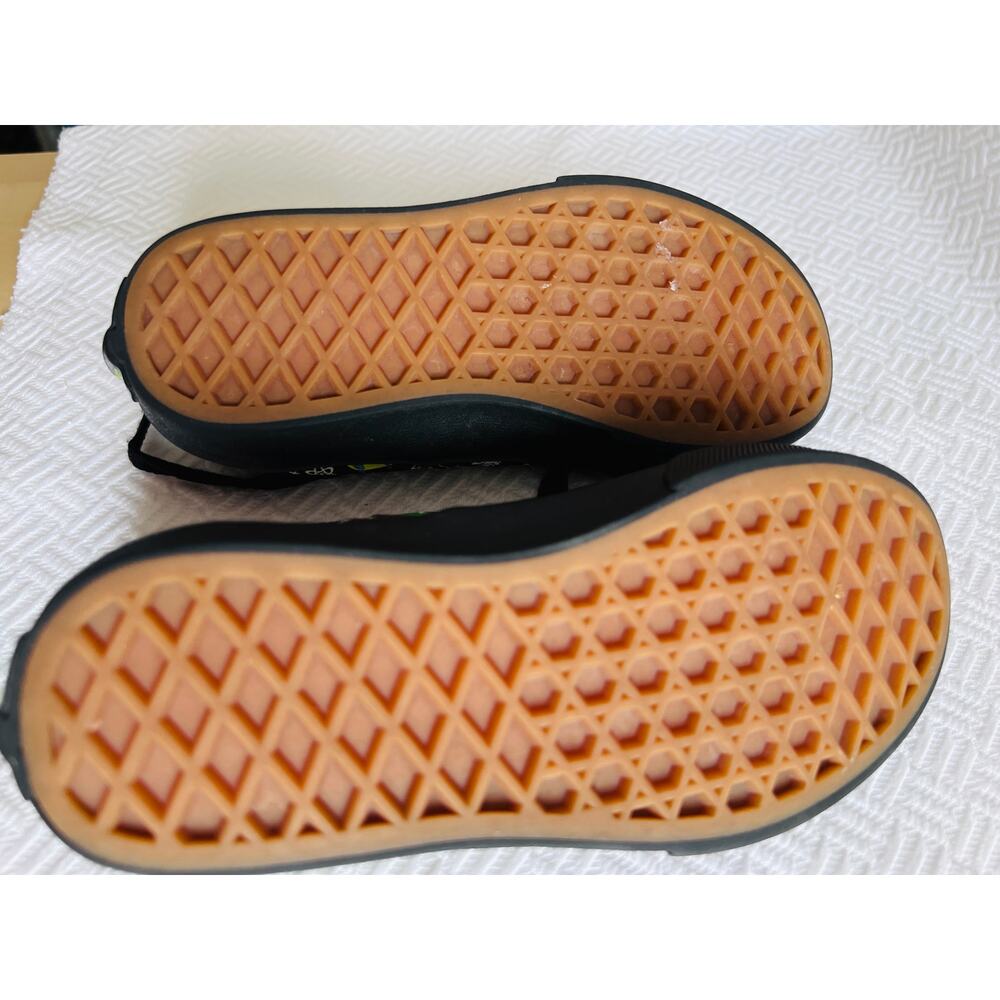 Vans x Simpsons Glow Bart Kids Sneakers Size 12 Black Green Limited Edition - Picture 11 of 11